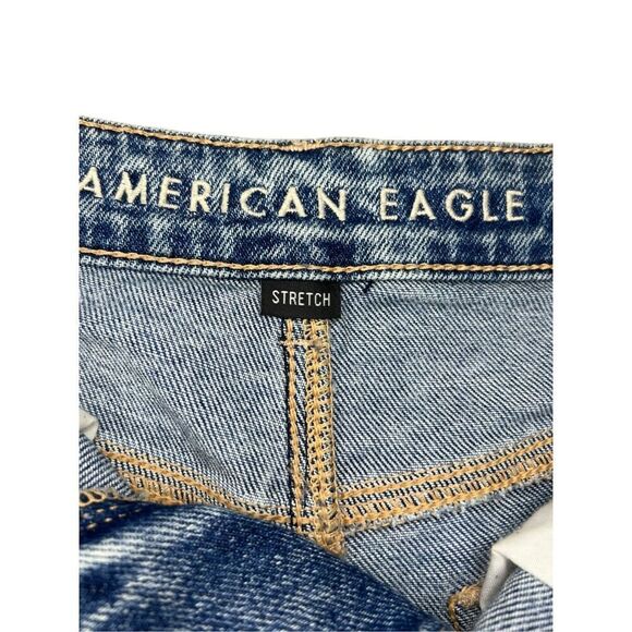 American Eagle Women’s 6 Stretch Mom Jean Shorts Distressed Denim Rolled Hem - Picture 5 of 8